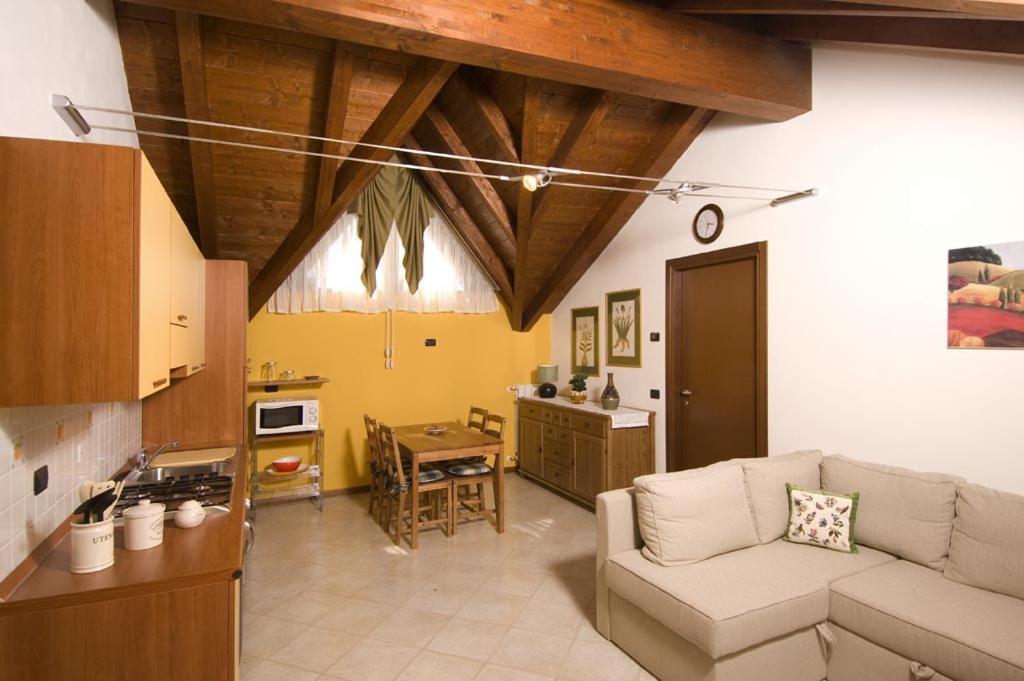 Appartamenti Villa Anna Melegnano Luaran gambar